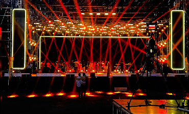 NOWLIT QR-B295 光束灯在尼日利亚舞台活动中闪耀亮相